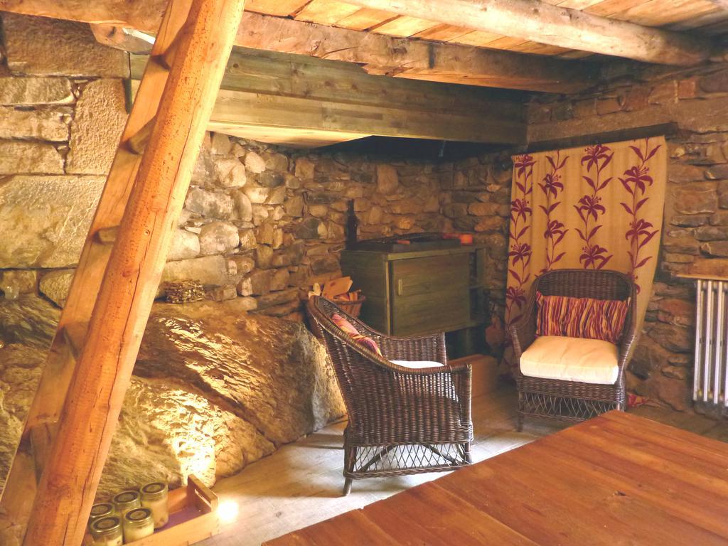 La Borda Del Zarrastiecho Villa Sallent de Gállego Room photo